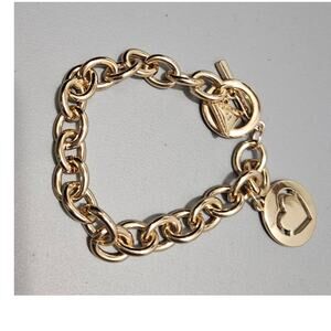 GUESS Gold-Tone Heavy Link Heart Charm Bracelet w/ Toggle Closure